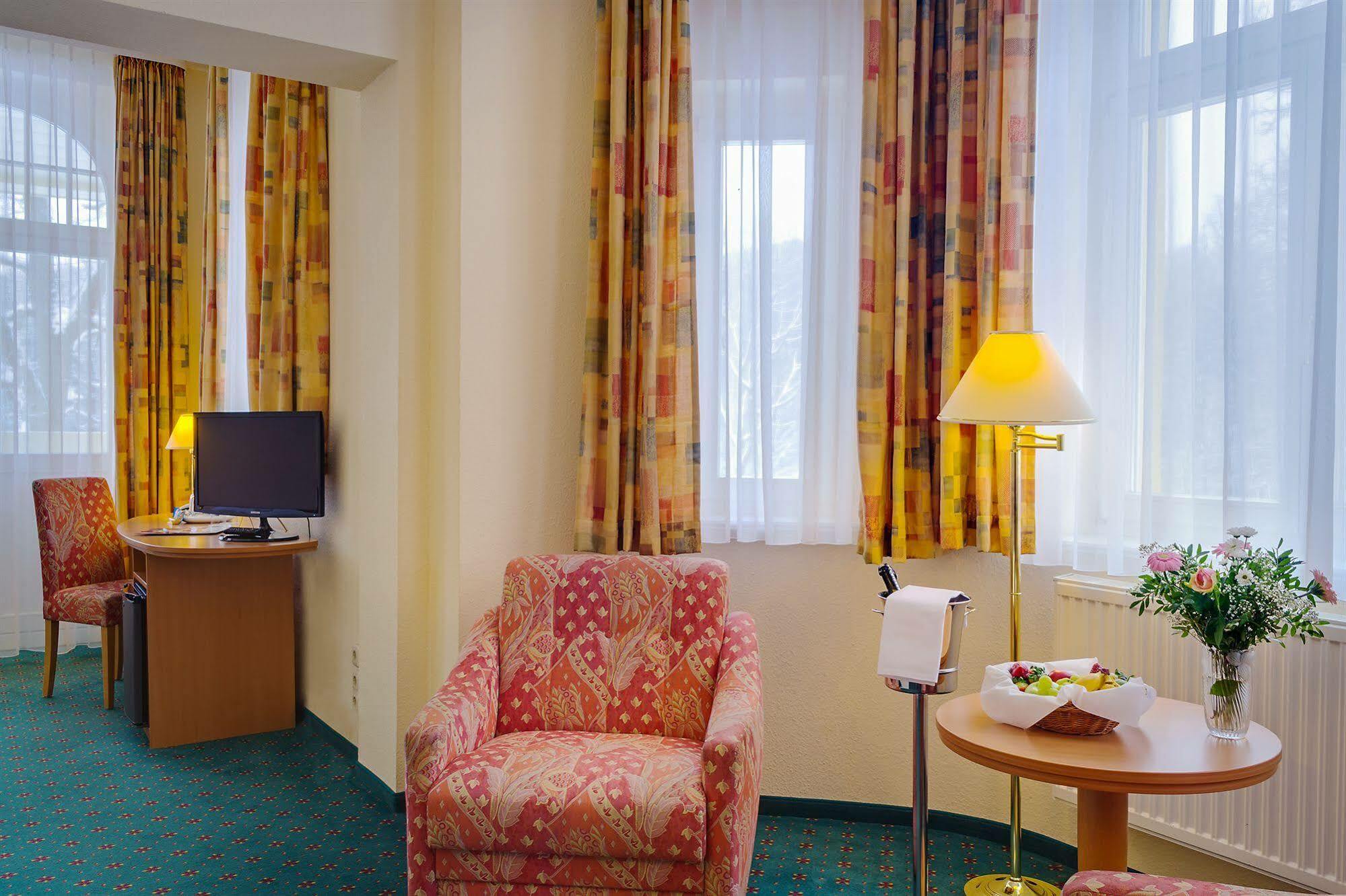 Ferien Hotel Villa Suedharz 叙尔茨哈 外观 照片
